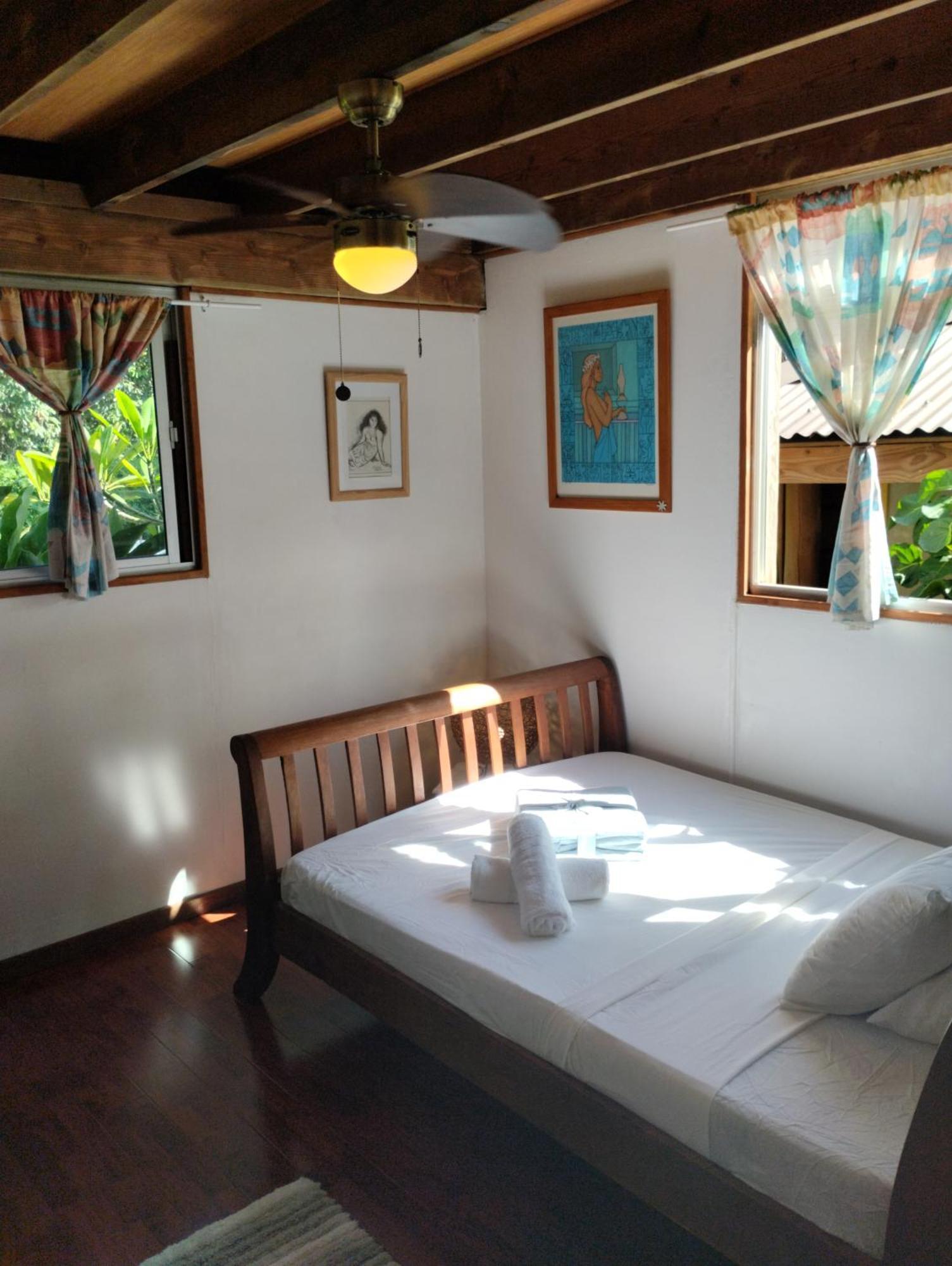 Tema'E Beach House Temae Exterior photo
