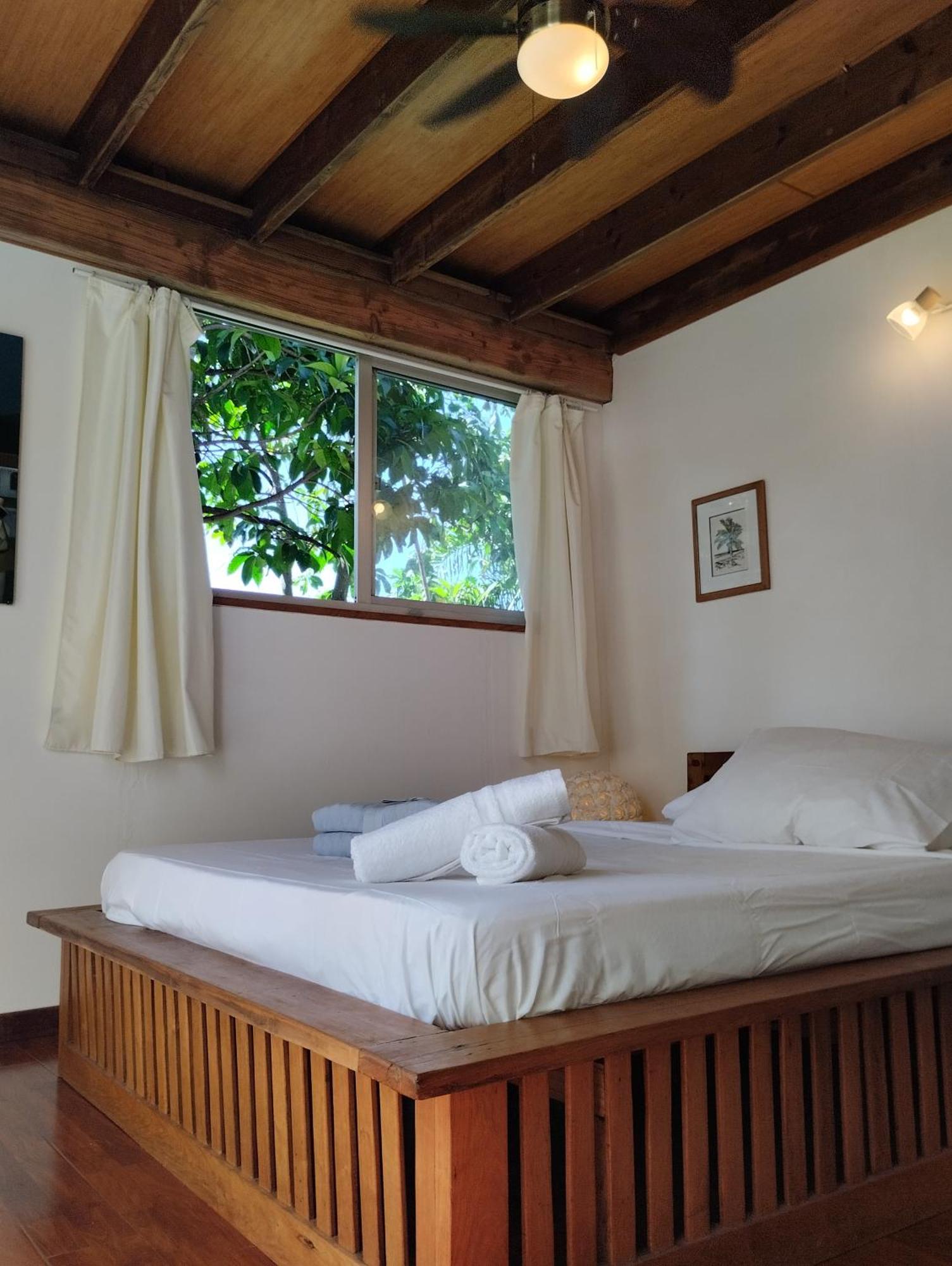 Tema'E Beach House Temae Exterior photo